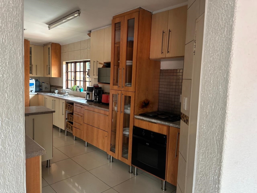 9 Bedroom Property for Sale in Safari Gardens North West